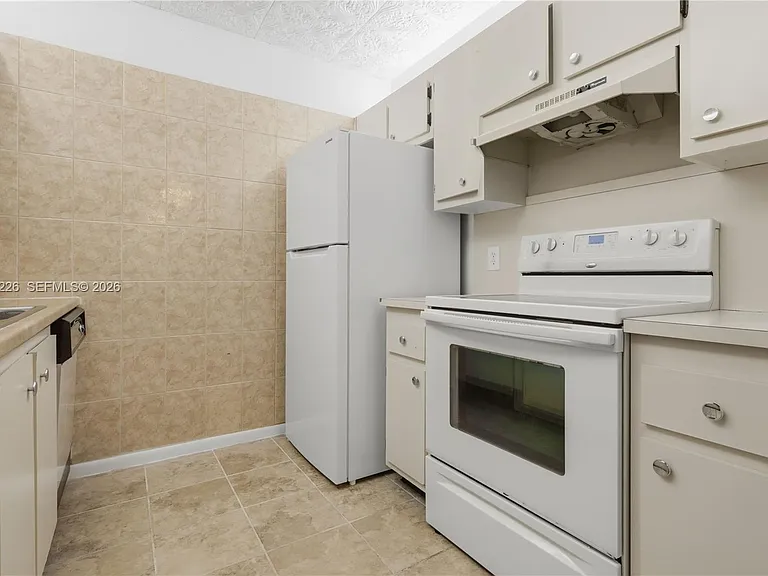 151 SW 134th Way #206N — Photo 9
