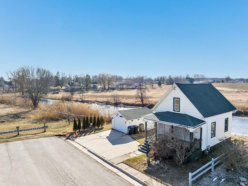 301 Haney Ave, Algoma, WI 54201 MLS 141435 Zillow
