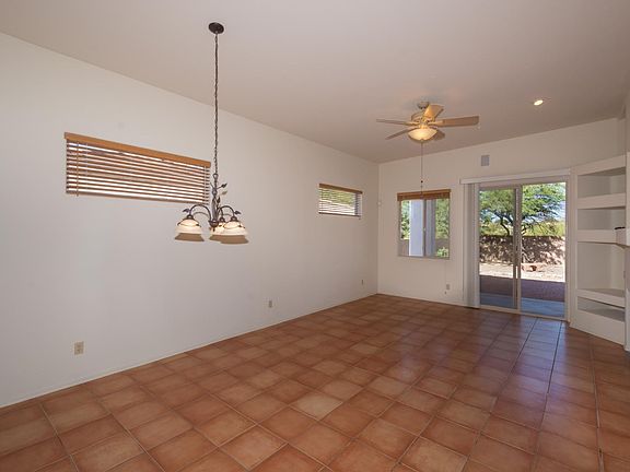 3rd image of 315 E Camino Lomas