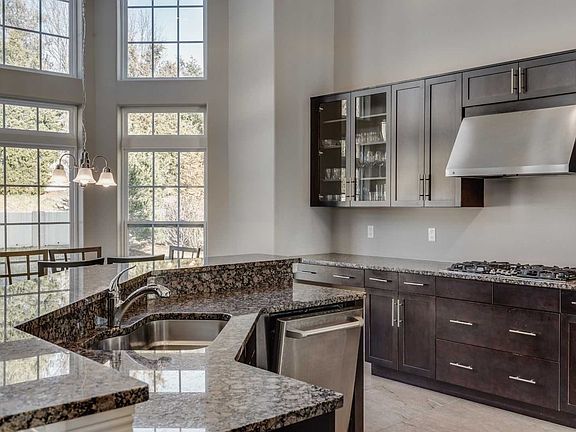 3rd image of 55 Hamlet Woods Dr