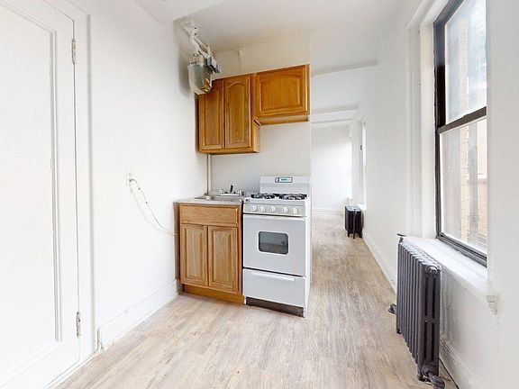 3rd image of 555 Edgecombe Ave APT 15H