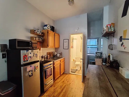 Rented by Signature Property Realty | media 21