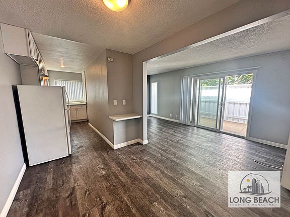 2nd image of 859 W 19th St #20