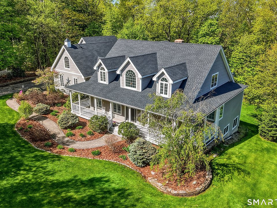 1st image of 44 Mulberry Lane