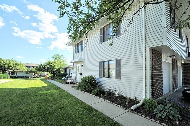 1st image of 1029 Quanset Ct #1029