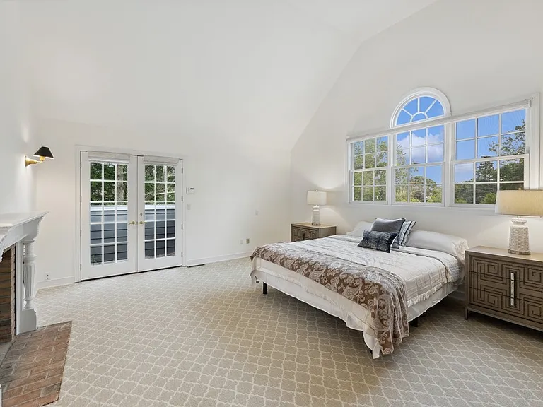 62 Beach Ln — Photo 12