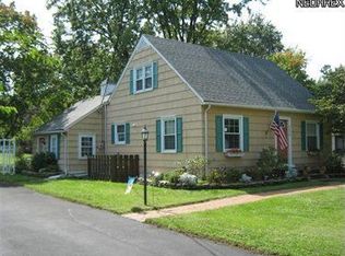 9026 Edgehill Rd, Mentor, OH 44060