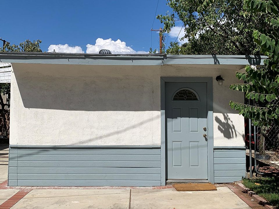 1st image of 352 Stanford Dr #B