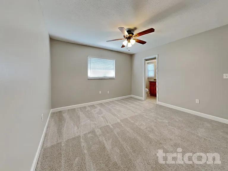6160 Rockefeller Ave — Photo 9