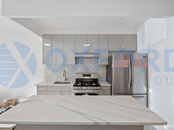 2nd image of 1059 40th St #1