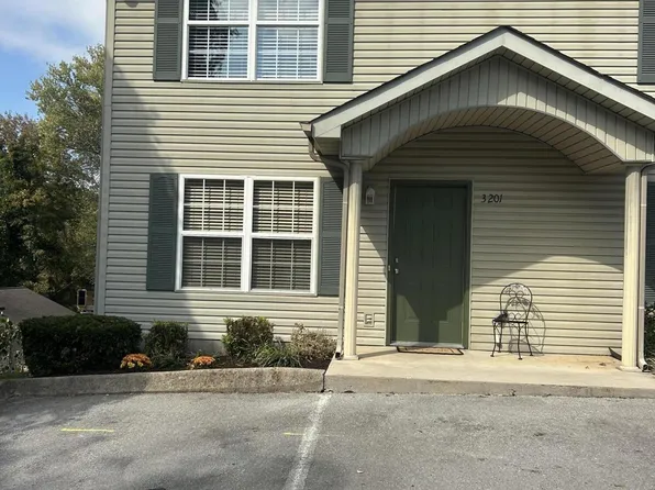 3201 Quiet Way, Knoxville, TN 37918