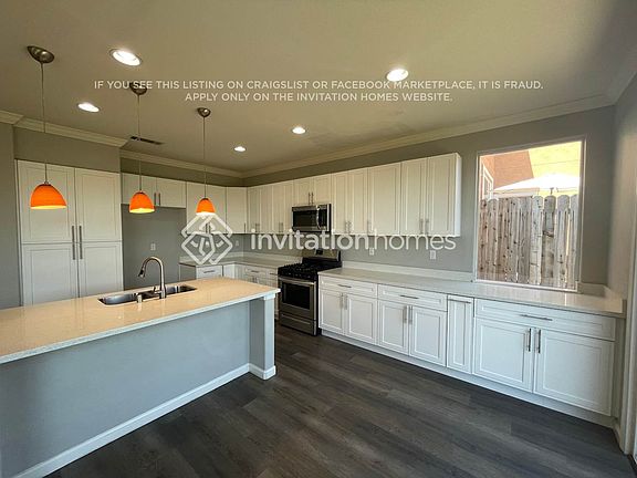 4th image of 1120 Villaggio Cir