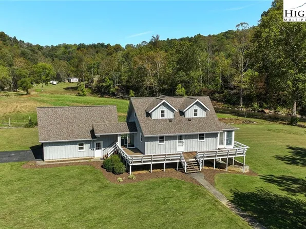 410 River Drive, Warrensville, NC 28693
