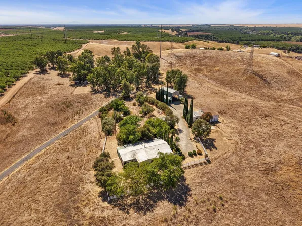 8251 N Waverly Rd, Linden, CA 95236