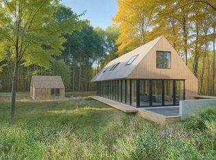 24 Beck Road, Poughkeepsie, NY 12601