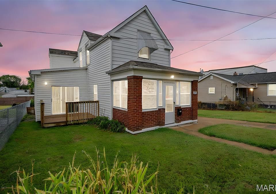 1st image of 527 Hoffmeister Ave
