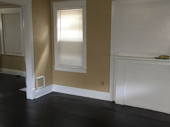 2nd image of 3939 Wabash Ave
