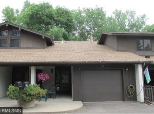 1760 McKnight Rd N, Maplewood, MN 55109