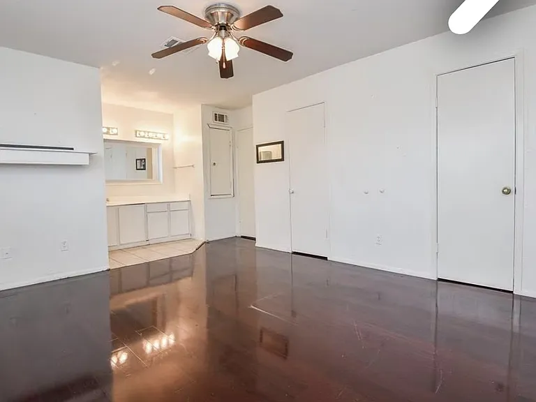 8405 Wilcrest Dr #2700 — Photo 10