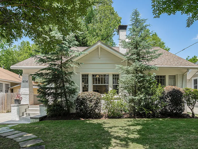 614 Cooledge Ave NE — Photo 1