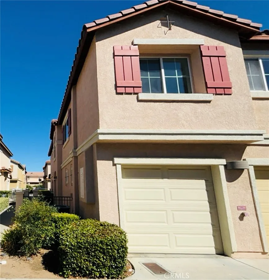 2 bed, 1140 sqft, $2,295 — Photo 3