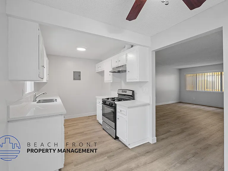11714 Bellflower Blvd — Photo 21