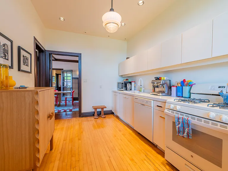2548 W Logan Blvd #1 — Photo 10