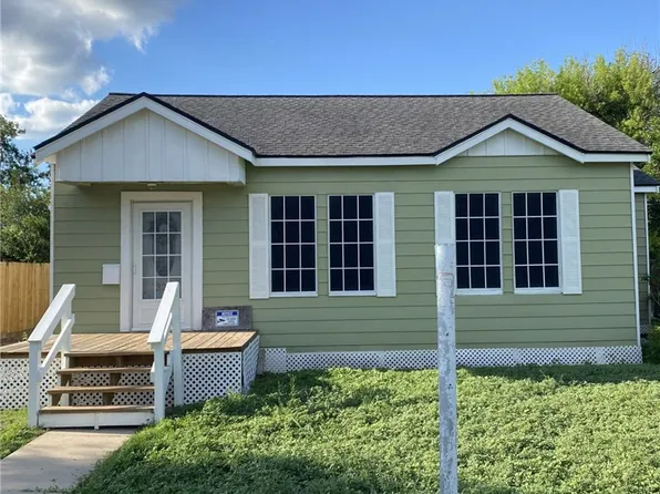 323 W 4th St, Alice, TX 78332