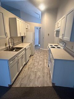 1st image of 1314 S Westcliff Pl #76