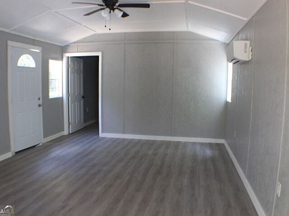5th image of 480 River Rd