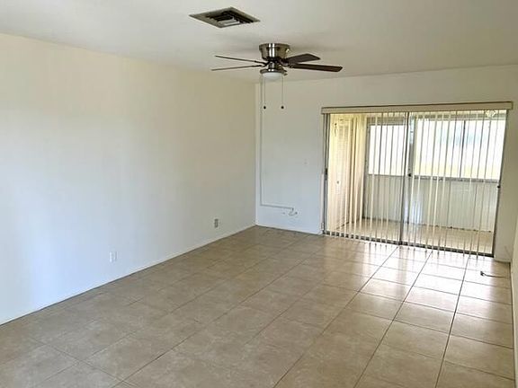 4th image of 2907 Ashley Dr W APT C