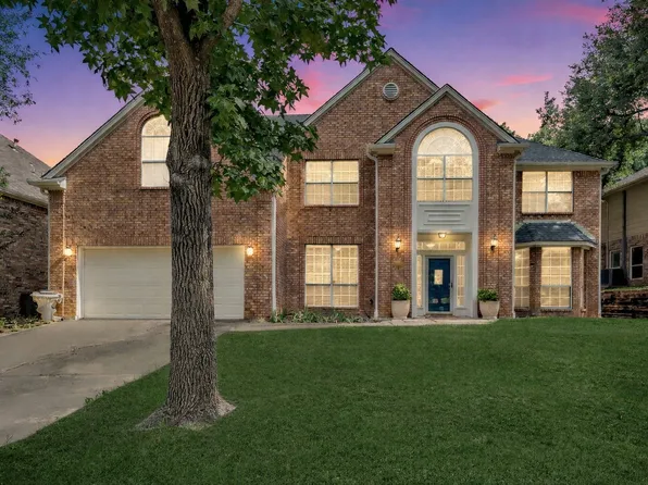1803 Haydenbend Cir, Grapevine, TX 76051