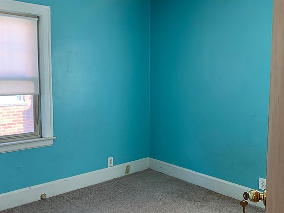 5th image of 333 Highland St #1