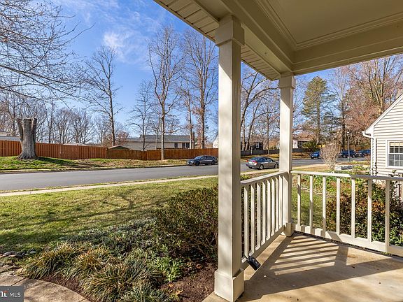 4th image of 7448 Ridge Rd