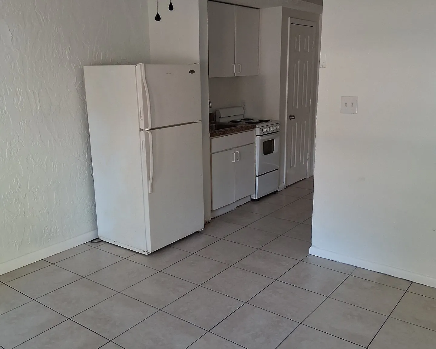 1 bed, 490 sqft, $750 — Photo 3