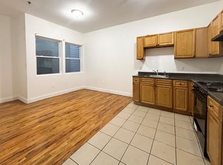 595 New Brunswick Ave #107, Perth Amboy, NJ 08861