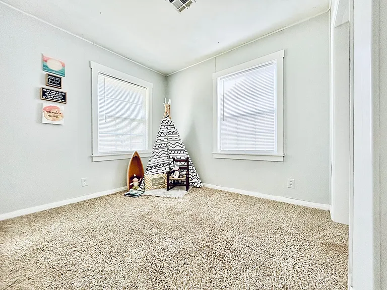 4220 SE 25th St — Photo 16