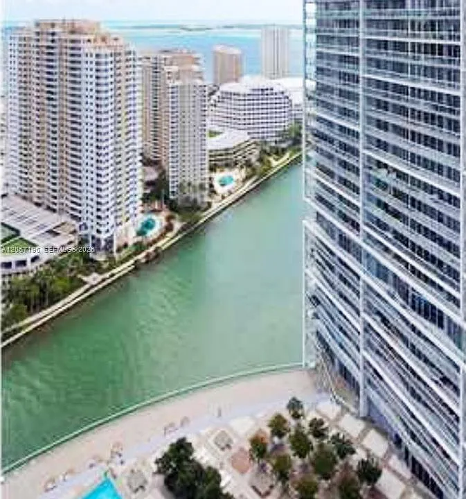 475 Brickell Ave #3411