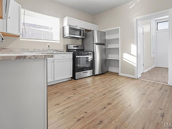 5th image of 3017 Keokuk St