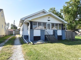 348 Albert St, Creve Coeur, IL