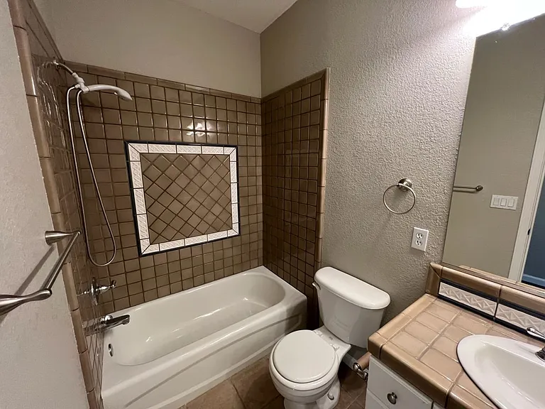 937 Jasmine Hollow Dr — Photo 18