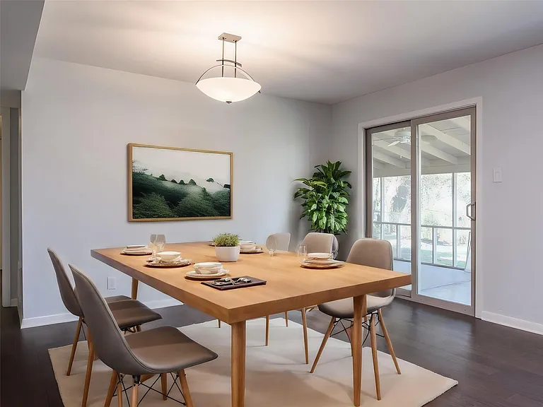 5102 Plumas Ln — Photo 6