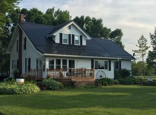 W4515 E Nichols Rd, Seymour, WI 54165