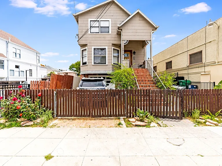1214 Chestnut St #C — Photo 1