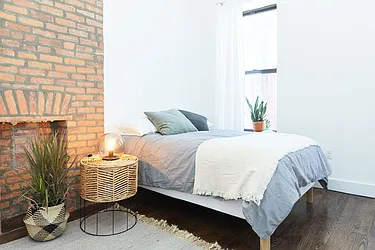 Rented by Venn NY Inc