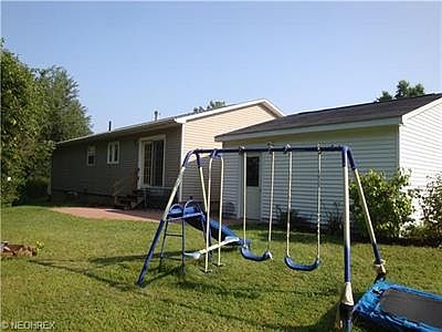 2nd image of 909 Beaver St