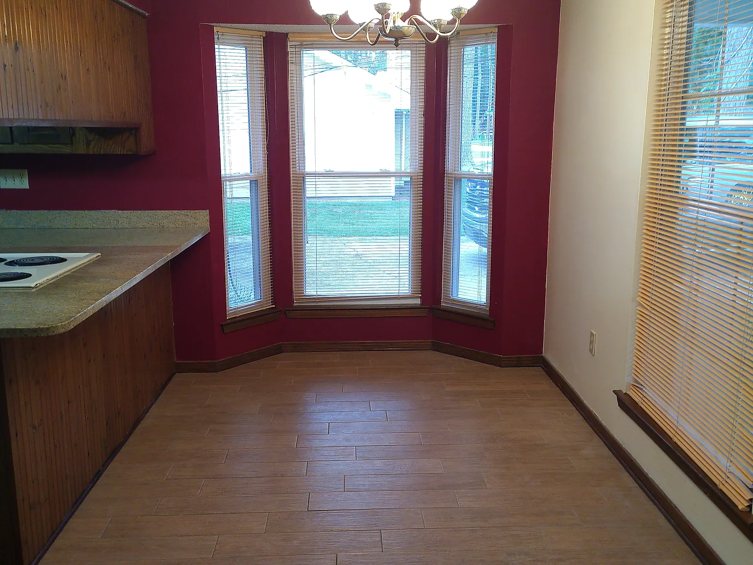 3 bed, 1600 sqft, $1,900 — Photo 4