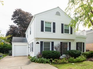 205 S George St, Mount Prospect, IL 60056