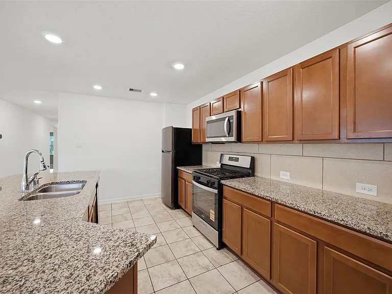 16511 Chill Brook Dr — Photo 19