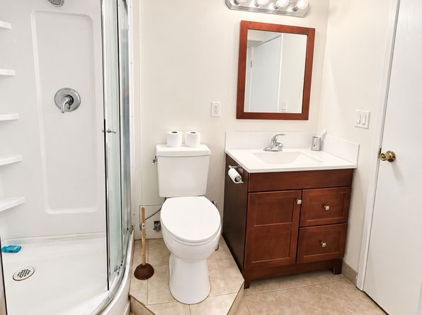 2 bedroom rental in Burnaby — photo 10